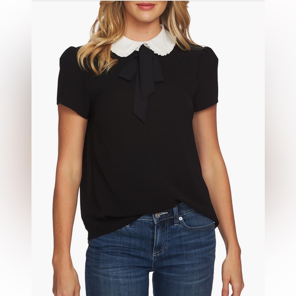 CeCe Ruffle Collar Short Sleeve Blouse